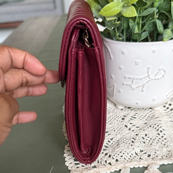 Badgley mischka Burgundy Quilted crossbody - Picture 4 of 11